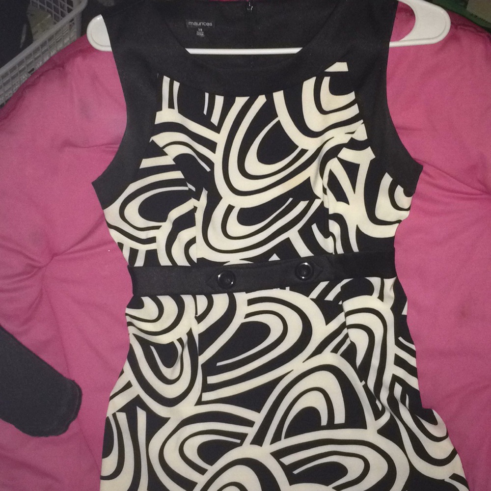 Dress - Picture 2 of 5